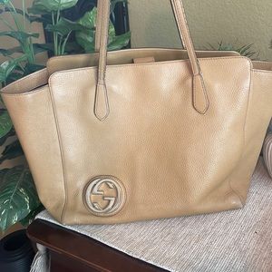 SALE TODAY Authentic Gucci hand shoulder bag large tan color soho